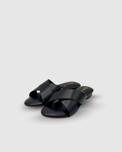 CROSSED ELORA SOFTIE FLATS