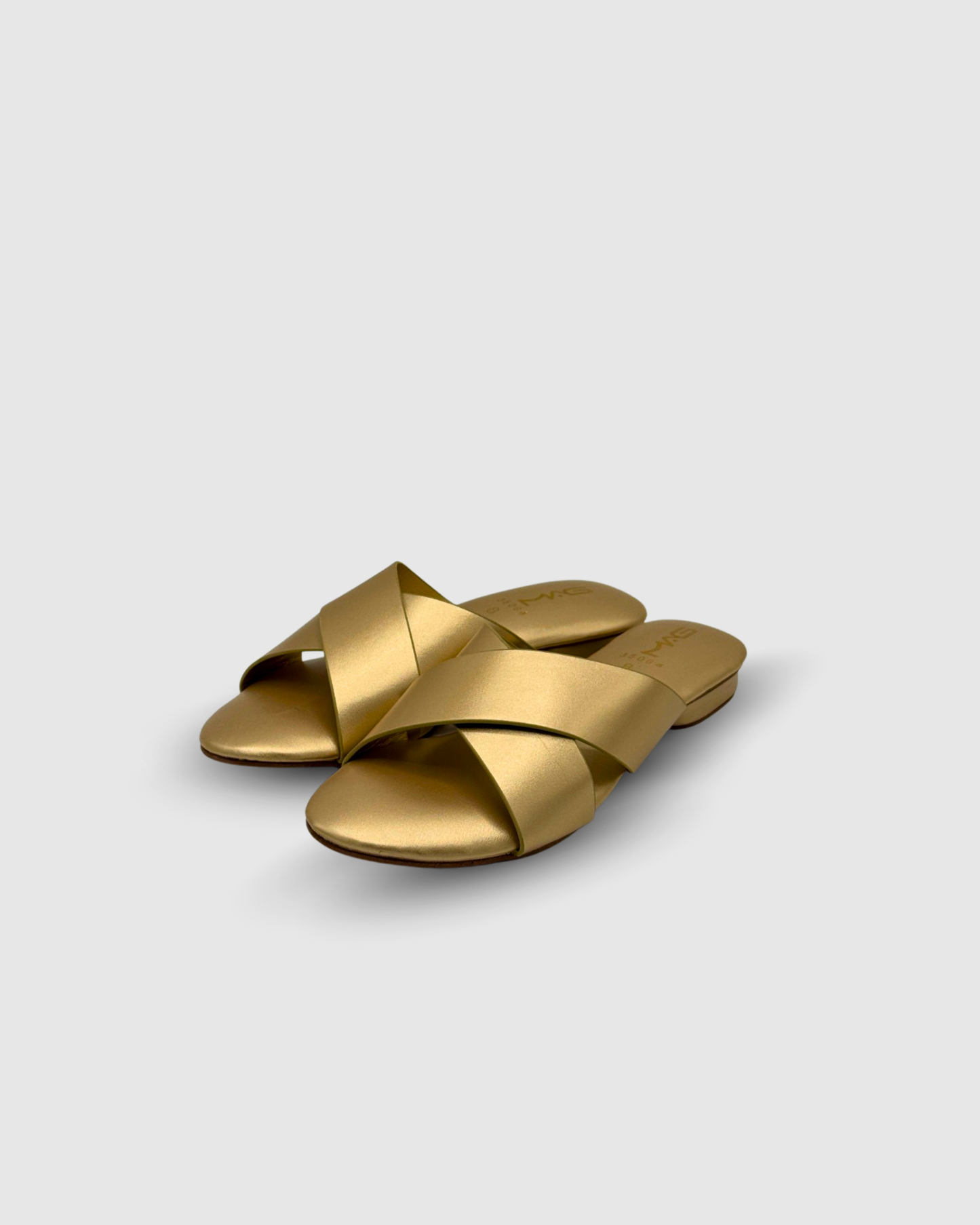 CROSSED ELORA SOFTIE FLATS