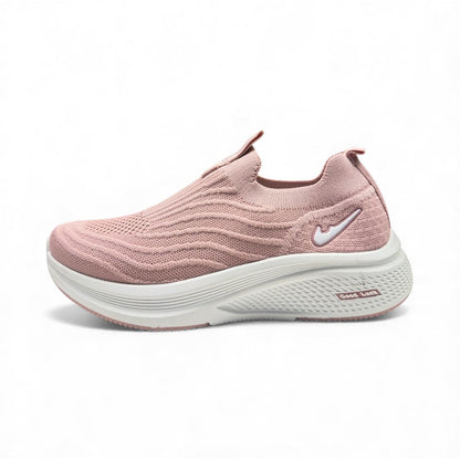 Comfortable Slip-On Sneakers for Women | Mag 006
