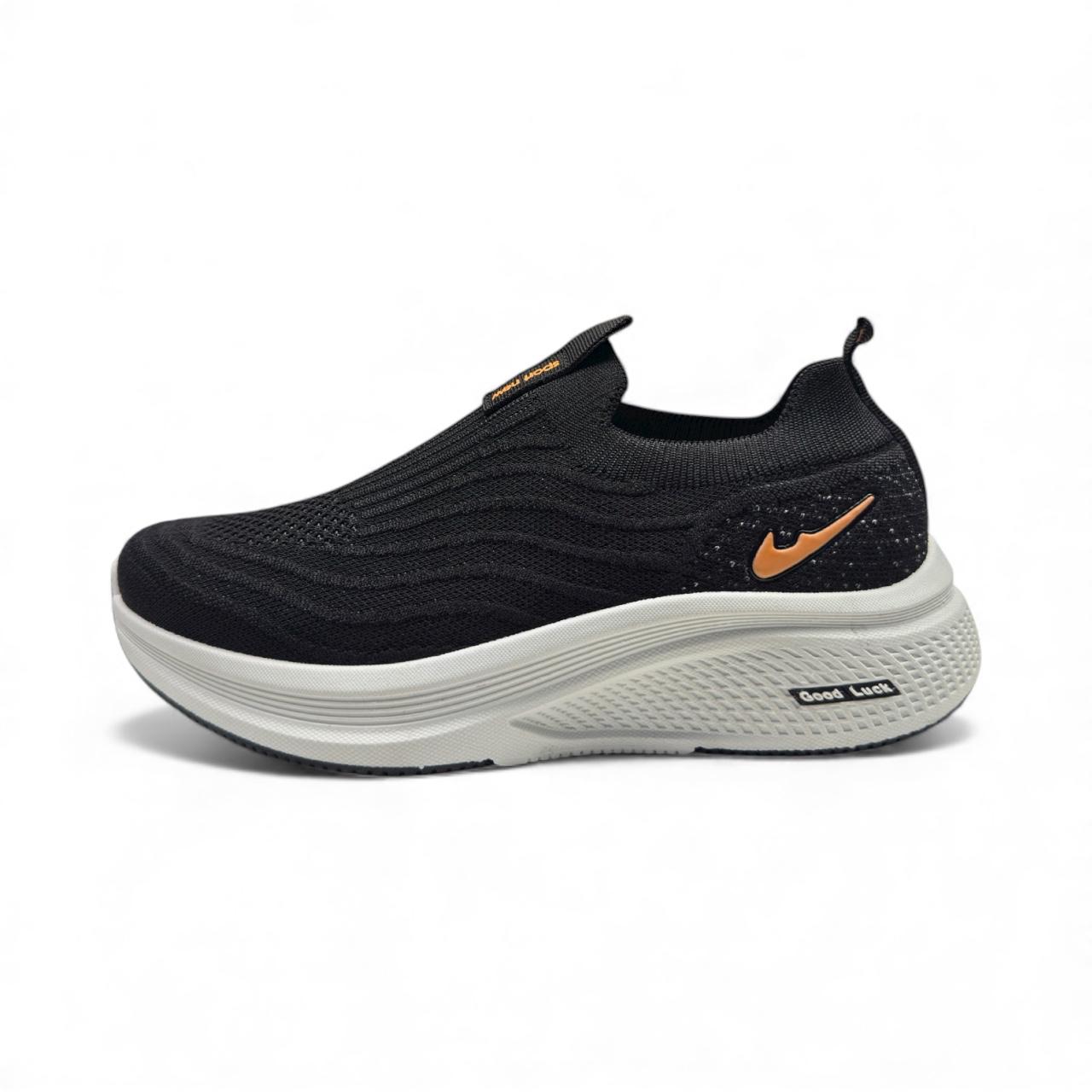 Comfortable Slip-On Sneakers for Women | Mag 006
