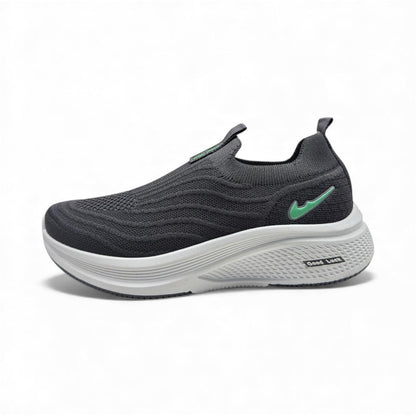 Comfortable Slip-On Sneakers for Women | Mag 006