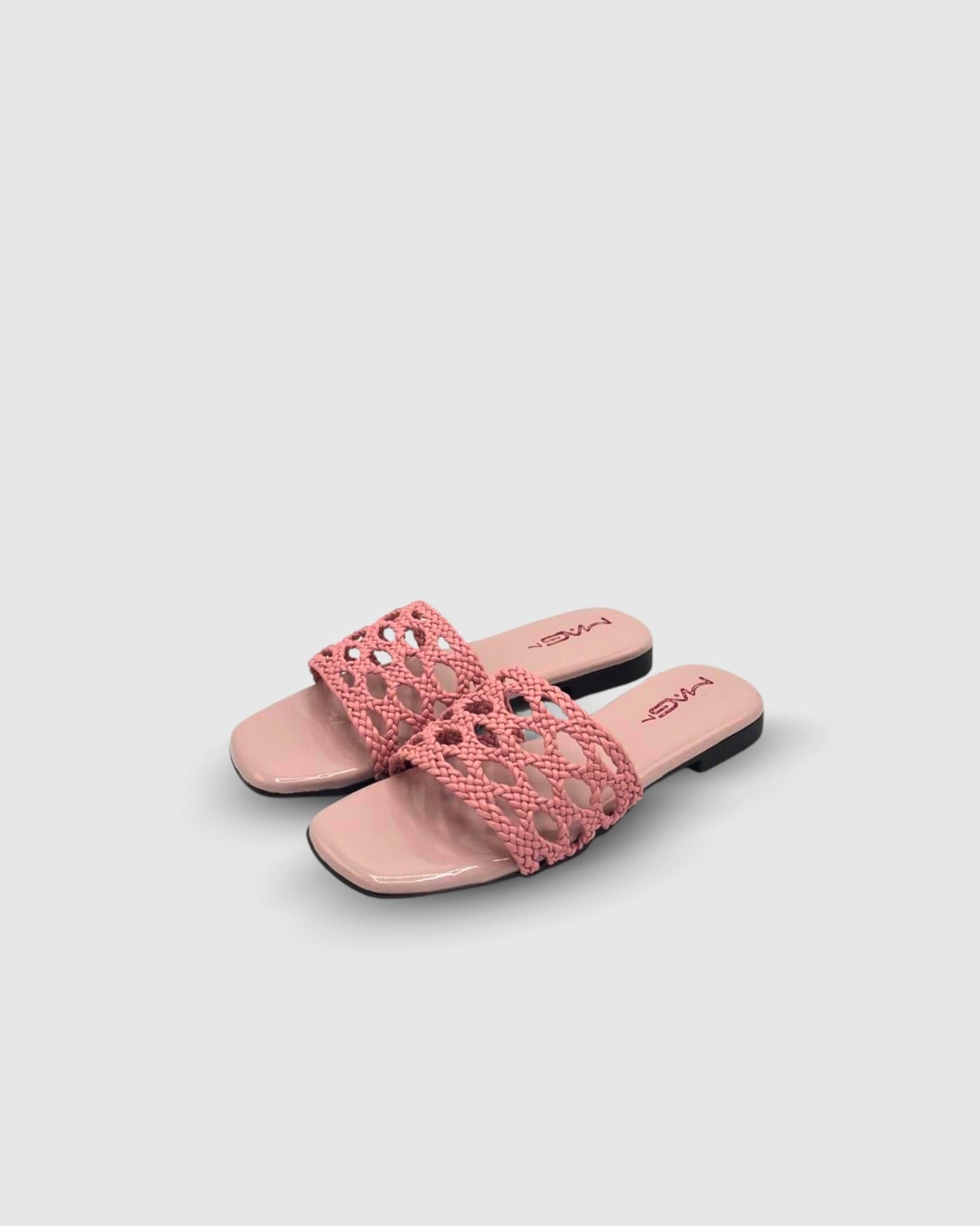 ELLA STYLISH FLAT SANDALS
