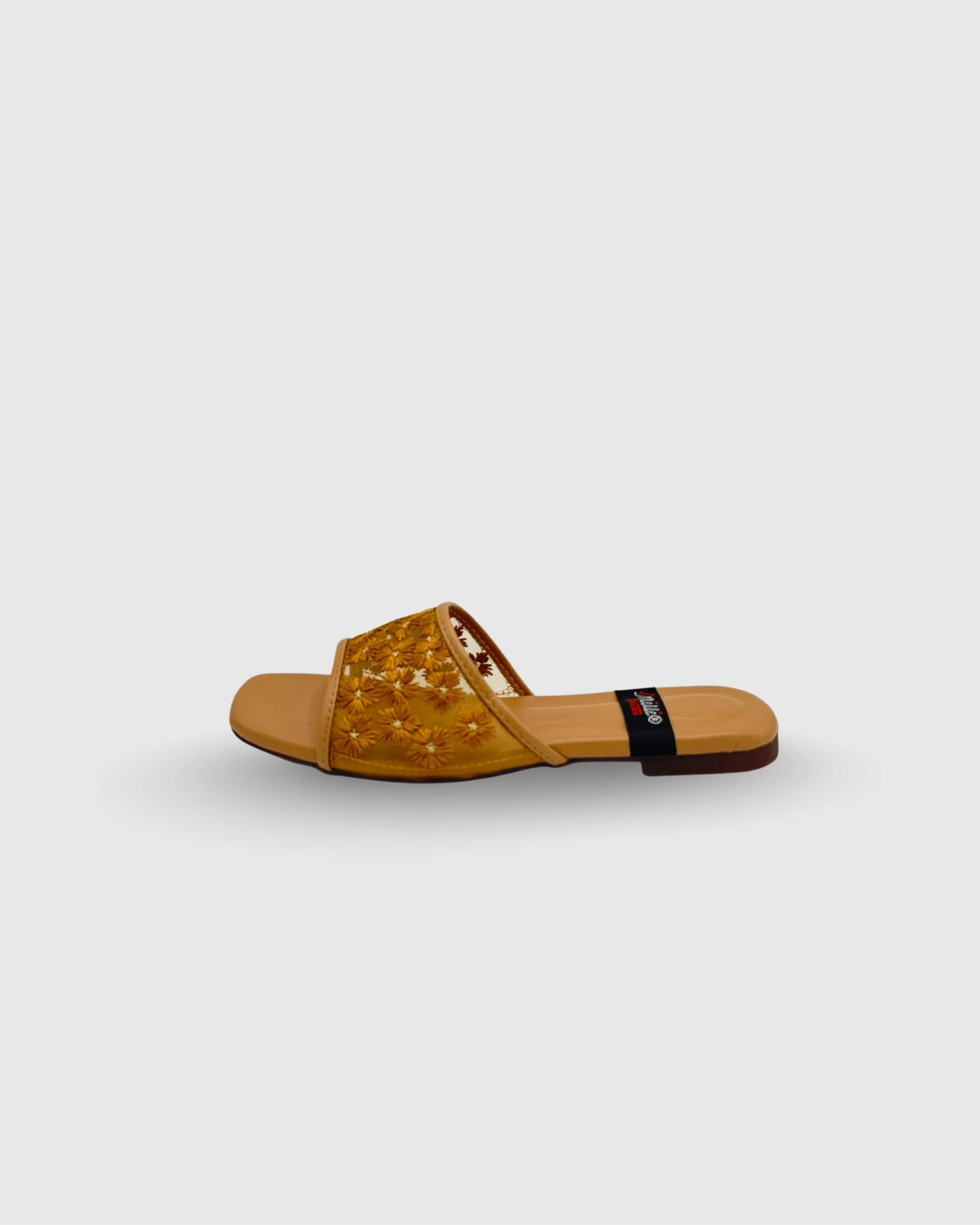 ladies summer flats Pakistan floral design - Mag Lifestyle